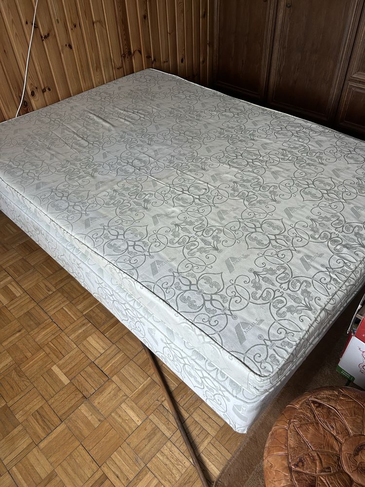 Łóżko hotelowe  200/ 140 cm