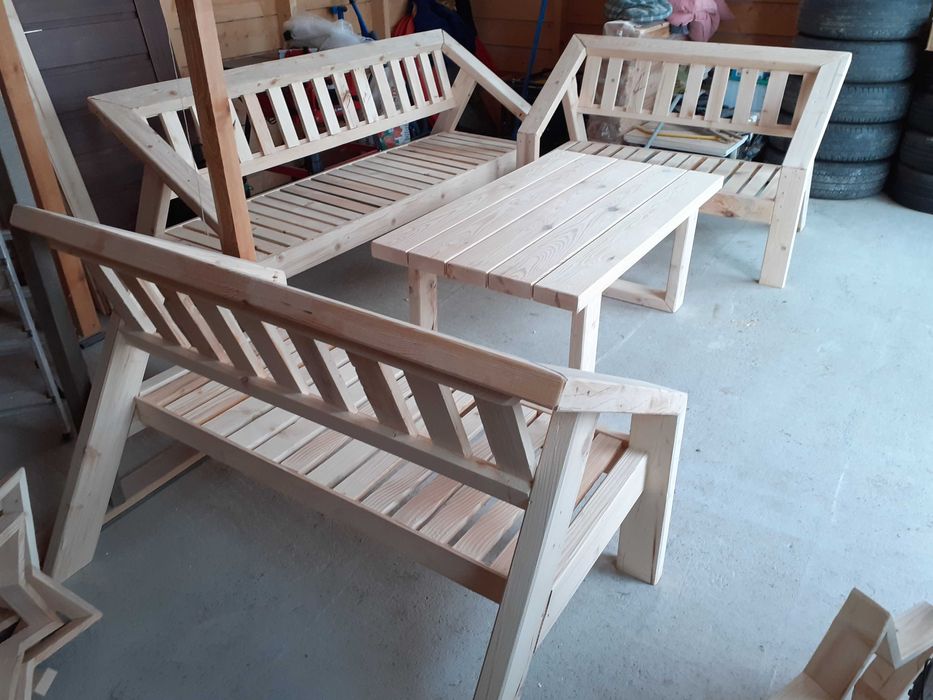Zestaw ogrodowy drewniany+ 2 leżaki