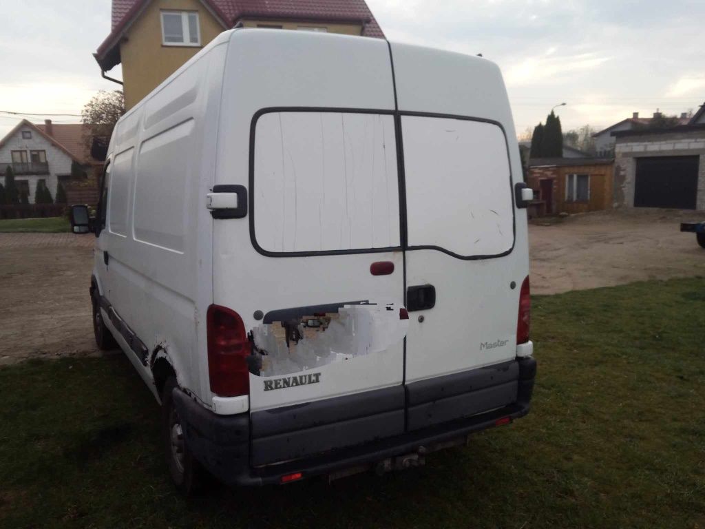 Sprzedam Renault Master 2,2dCi na części