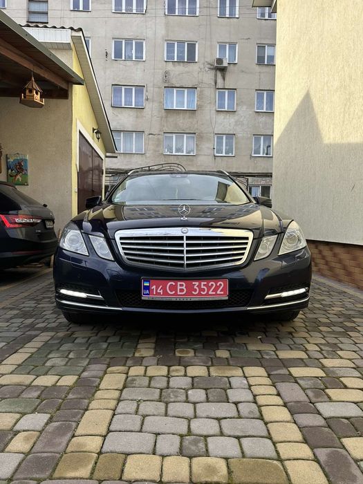 Машина дійсно варта уваги.Всі відповіді надам потелефону запрошую до о