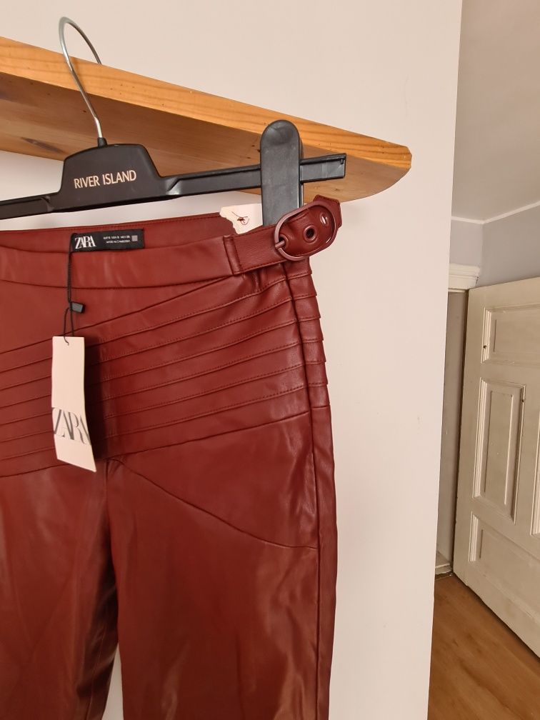 Spodnie legginsy z eko skóry ZARA rozm.  S nowe
