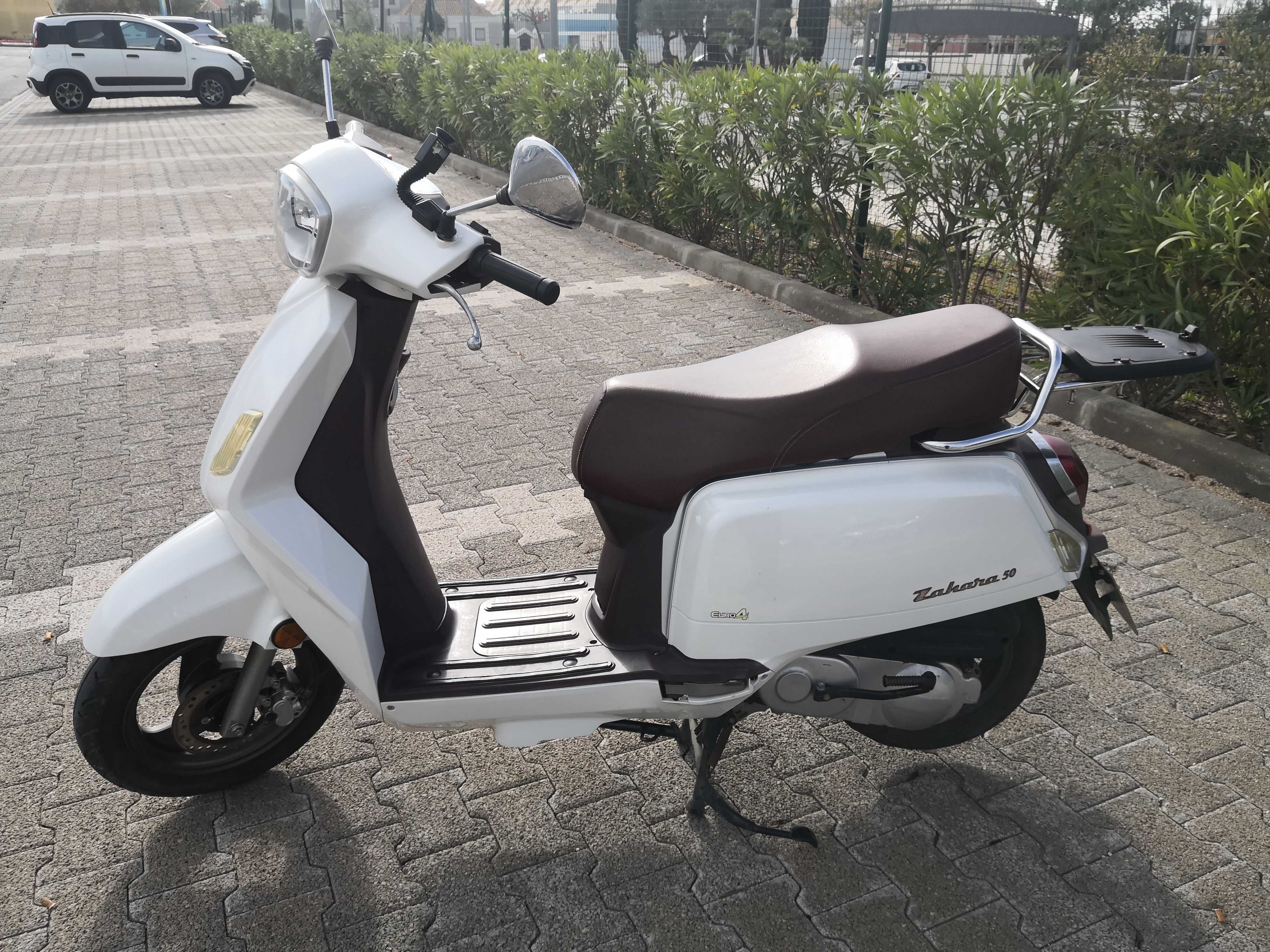 Scooter 50cc 4 tempos Euro4