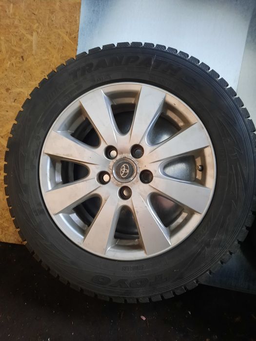 Диски з резиною р16 тойота