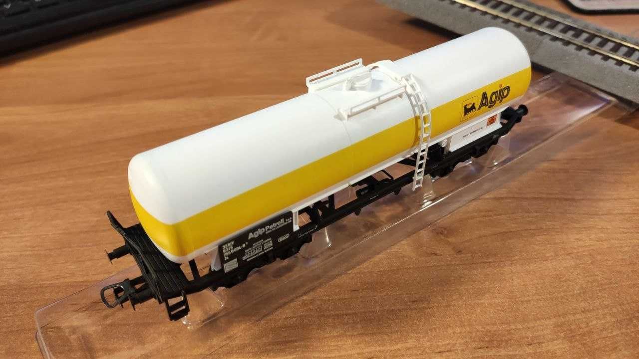 Liliput L225800 Cysterna 4-osiowa AGIP