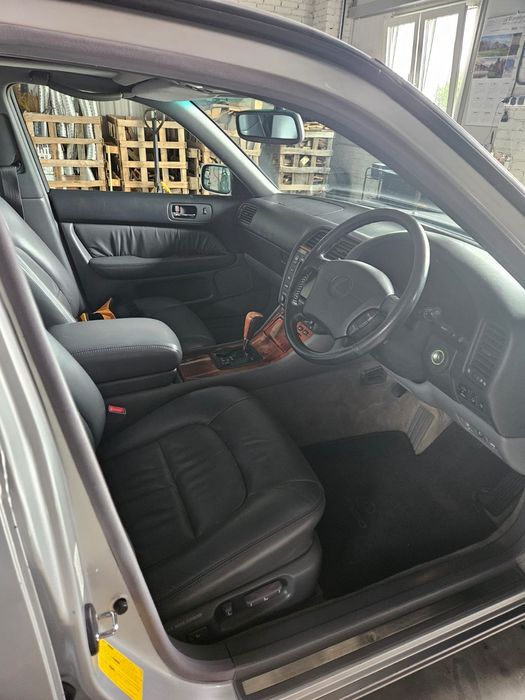 Lexus LS 400 benzyna