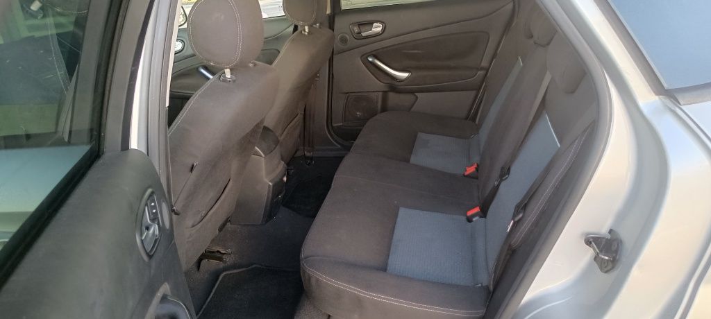Ford Mondeo 1.8Tddi  Ano-2010