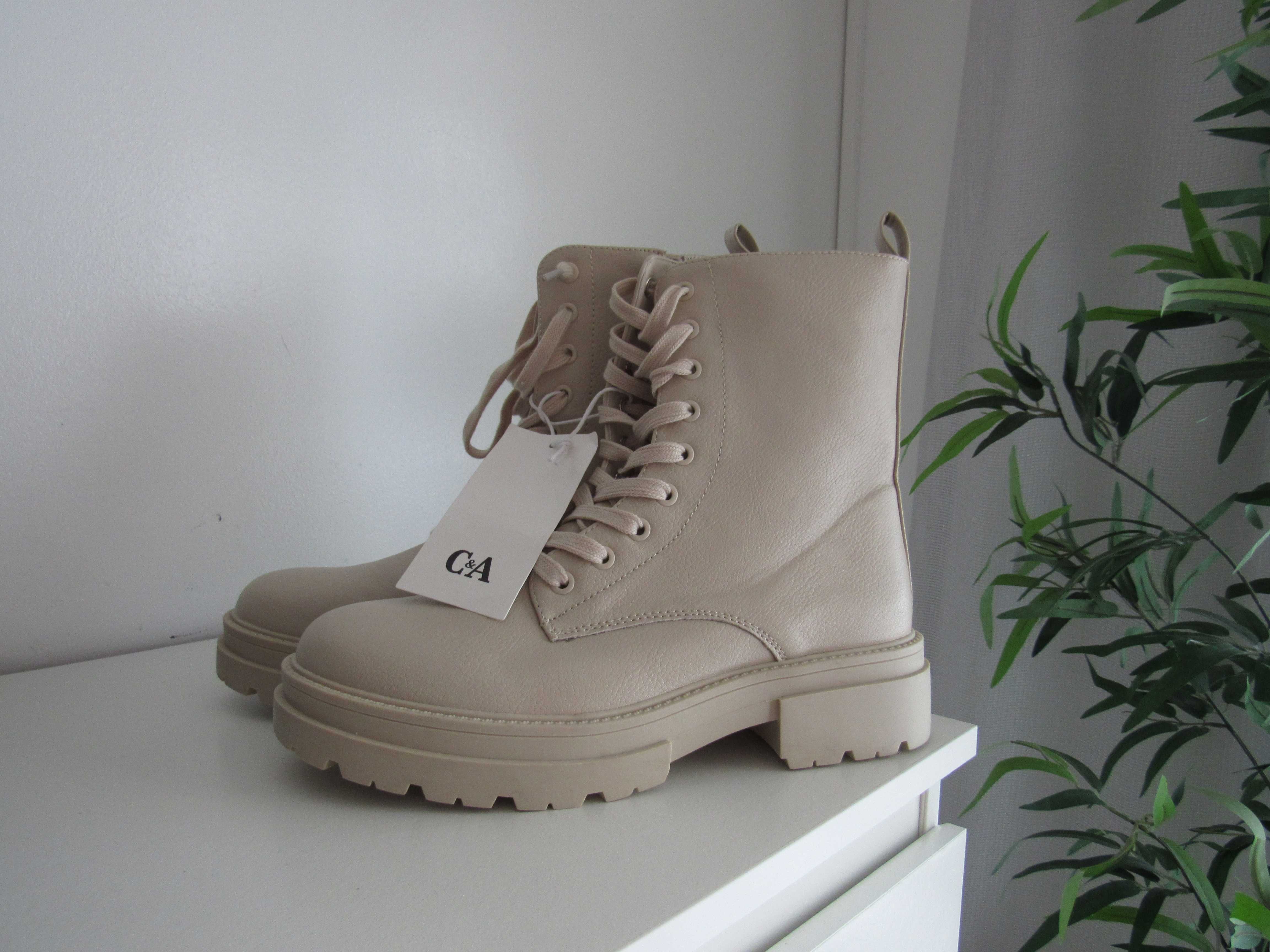 Botins estilo militar, T40, C&A, novos.