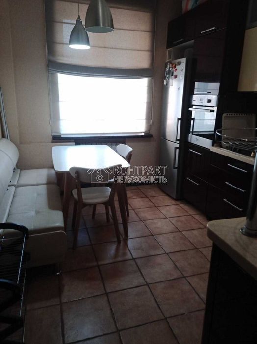 Продається велика 4К квартира у СТАЛІНЦІ парк Артема