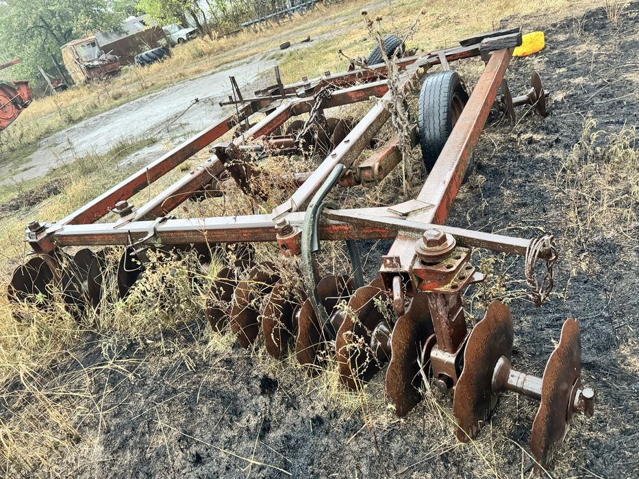 Продам дискову борону БДТ 3