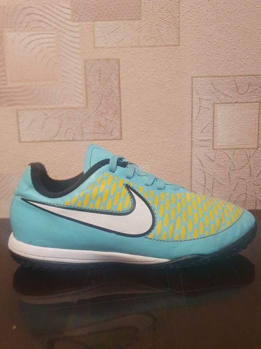 Сороконіжки Футзалки дитячі Nike JR Magista (35, 35.5р / 22.5см)