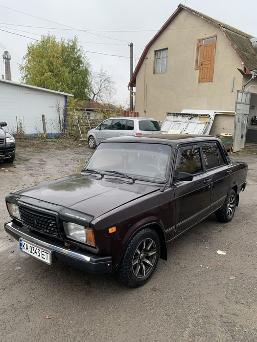 Продам машину ваз 2107