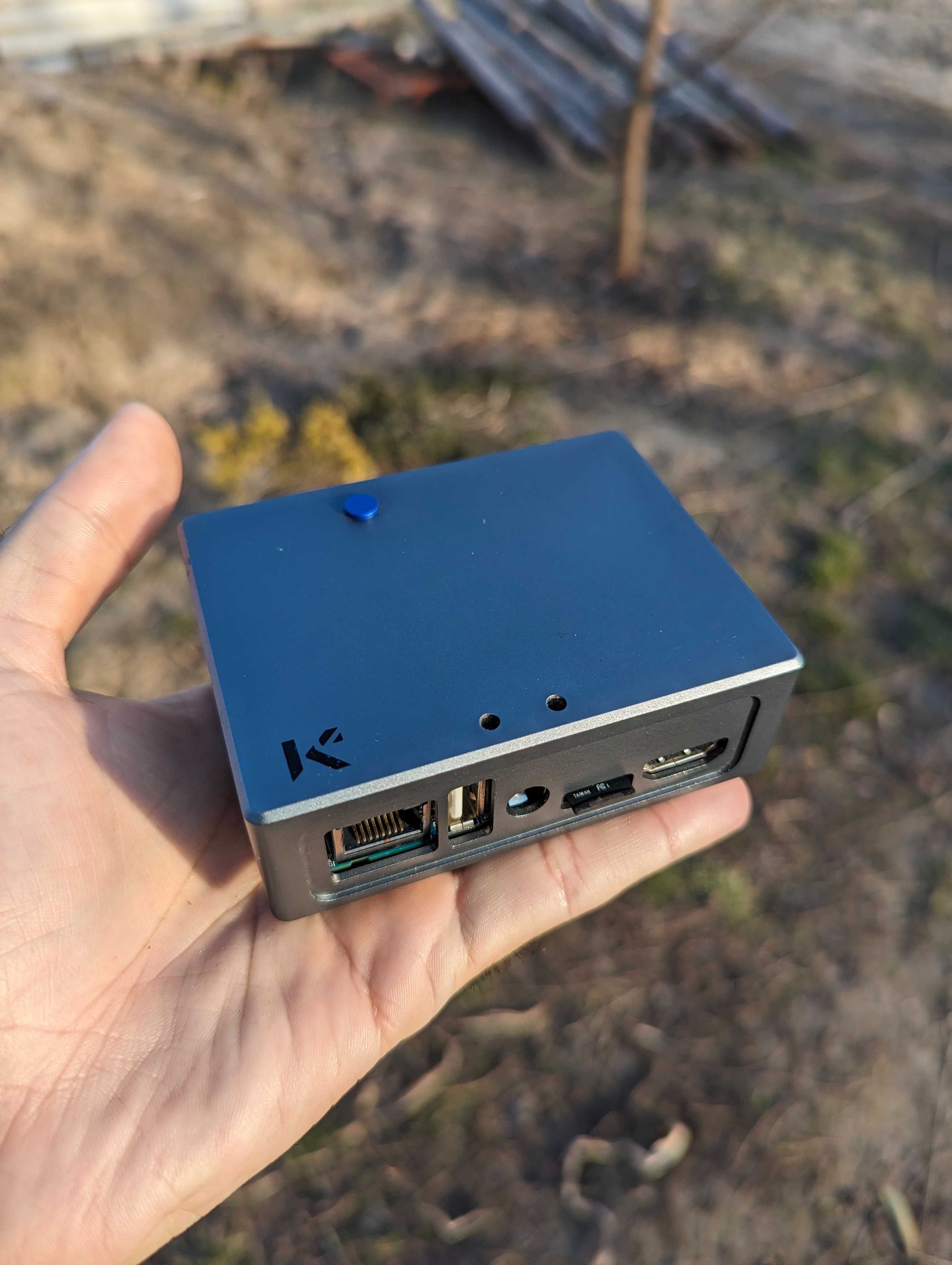 Міні одноплатний комп'ютер Odroid XU4 в корпусі від KKSB + флешка і БЖ