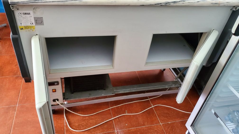 Arca expositora refrigeração troco