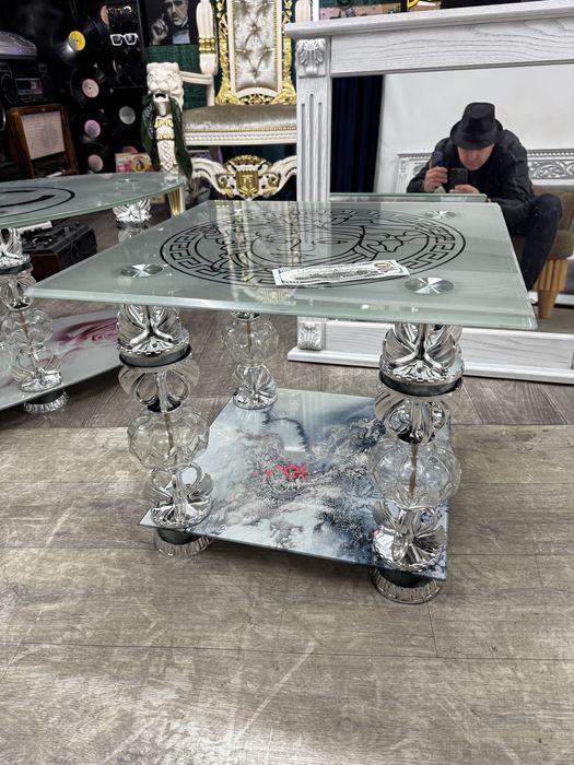 Столик журнальний,столик,стіл