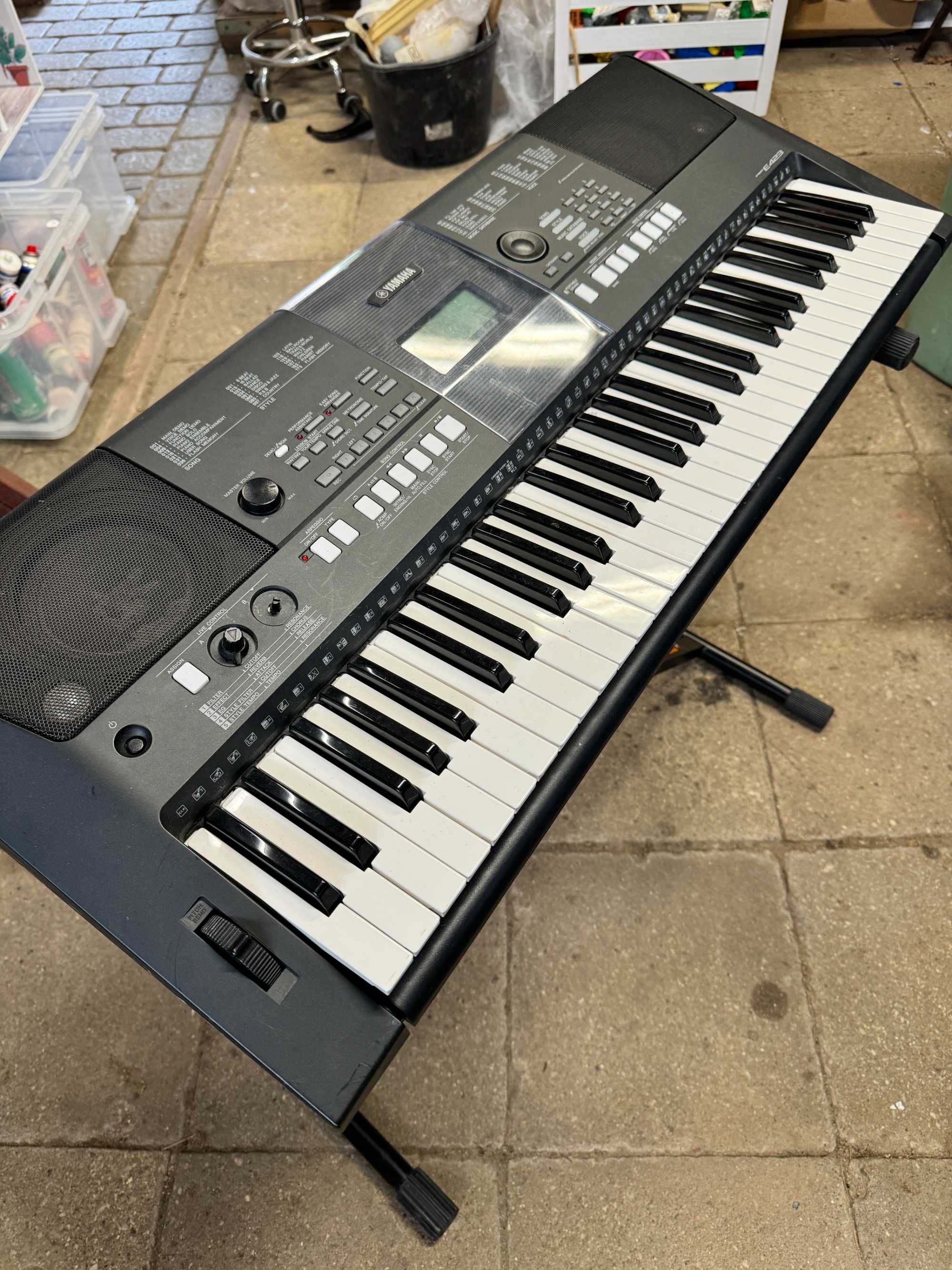 Keyboard Yamaha PSR E423