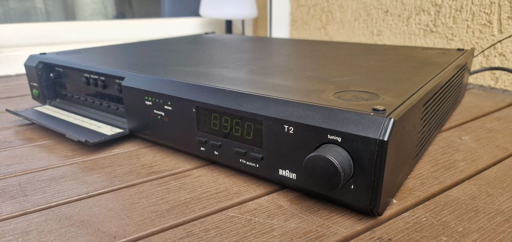 Tuner radiowy braun T2