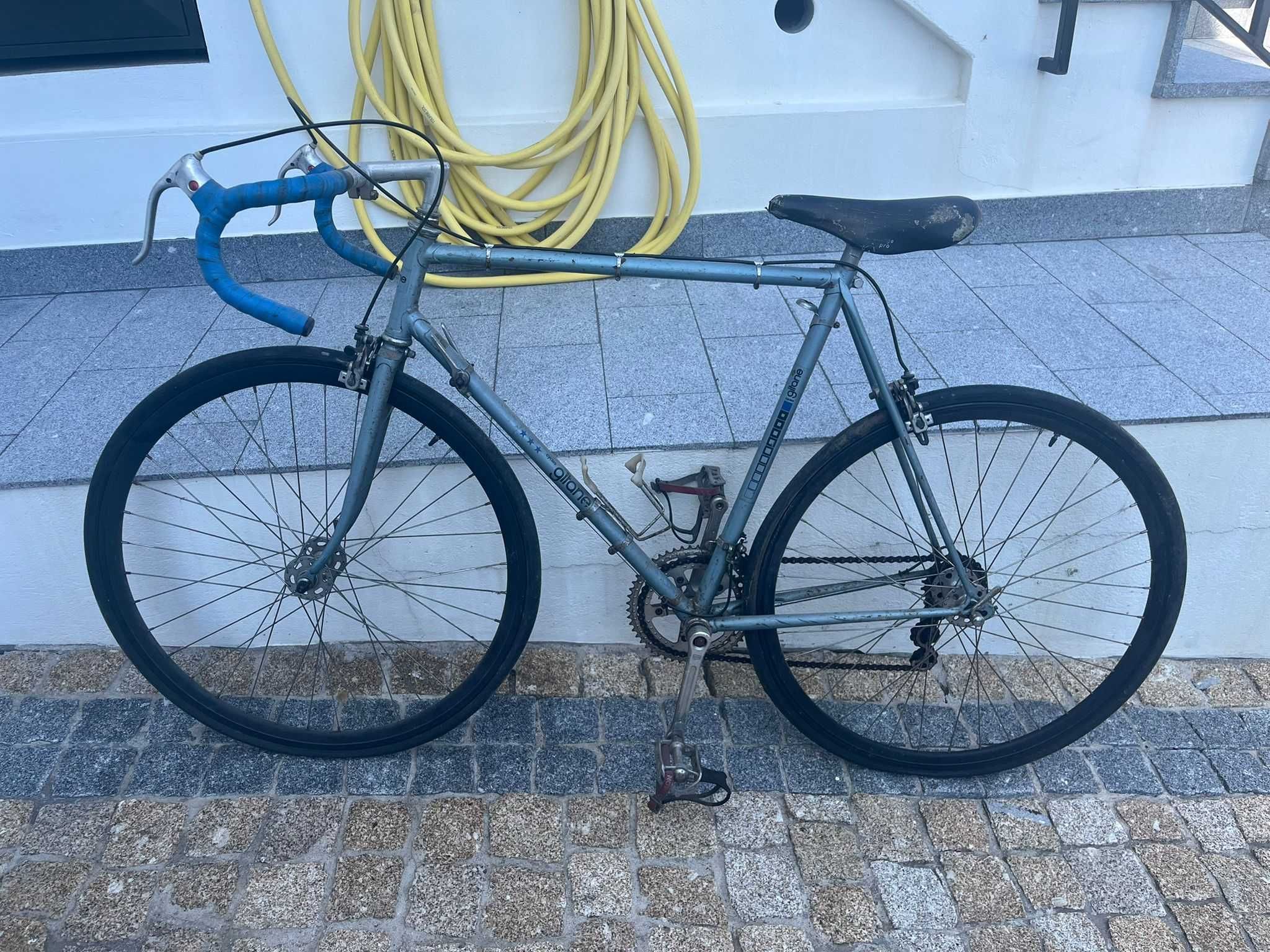 Conjunto 4 bicicletas