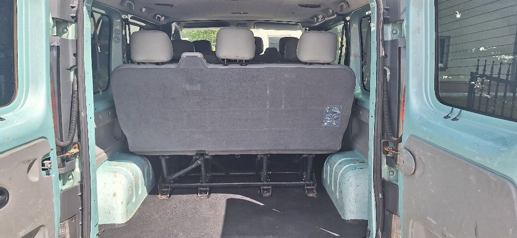 Renault Trafic 1.9 CDTI 9 osobowy