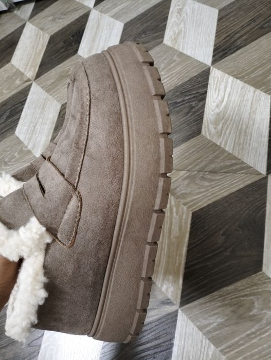 Жіночі  черевики