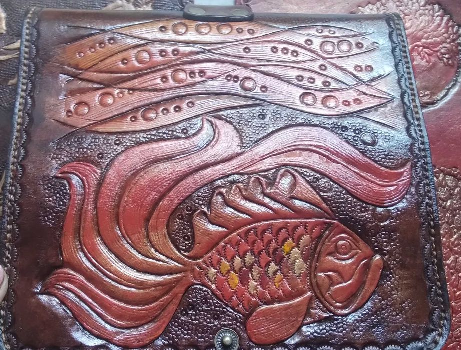 Гаманець шкіряний з вибитим візерунком вінтажний