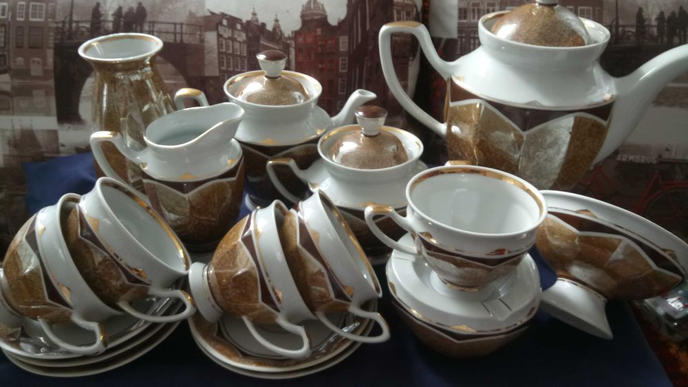 Посуда для кухни разная, Барановка (тарелки, чашки, сахарницы).