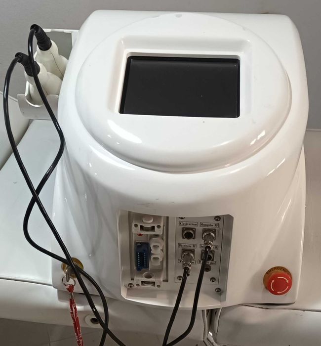 Máquina para tratamentos e foto depilação