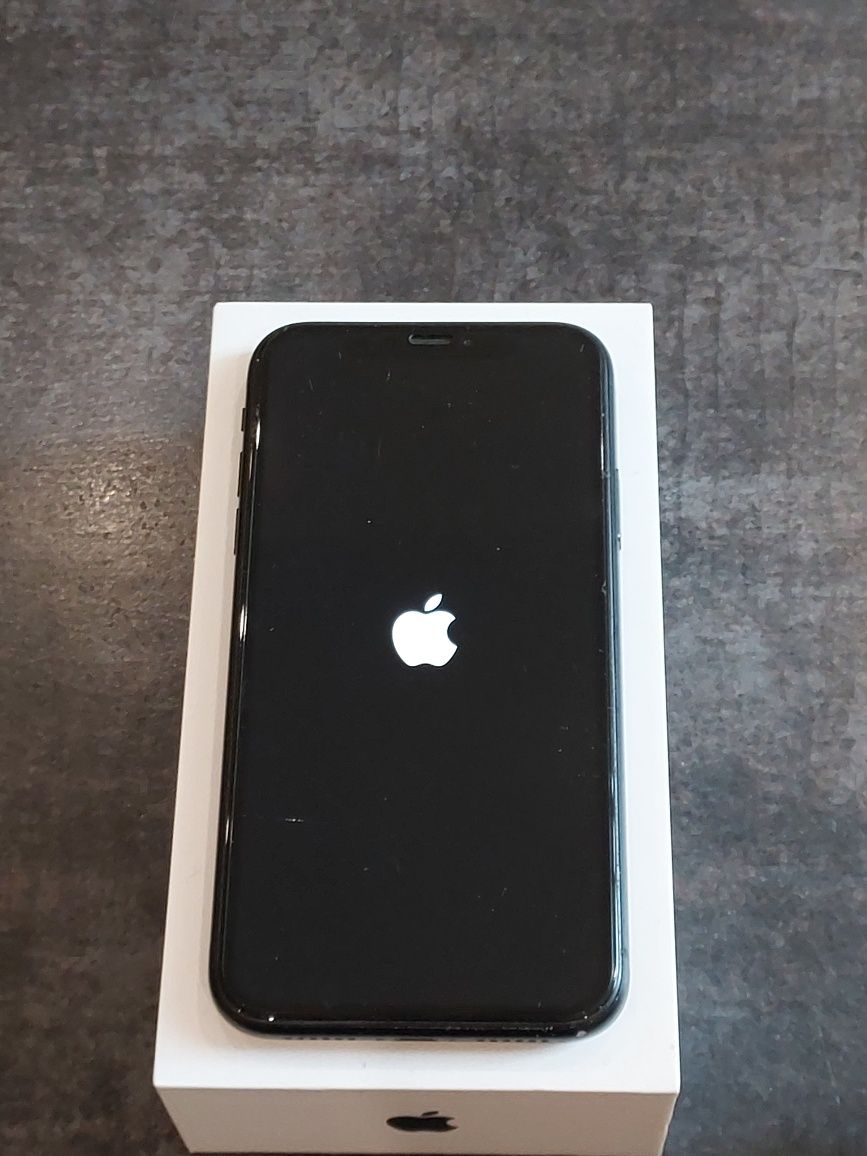 Iphone Xr black 64gb