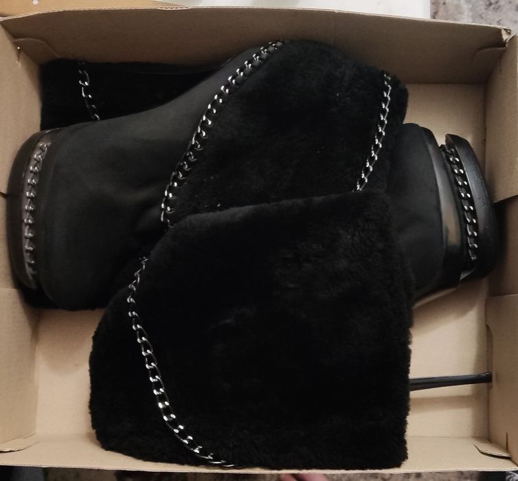 Сапожки из натуральной замши зимние