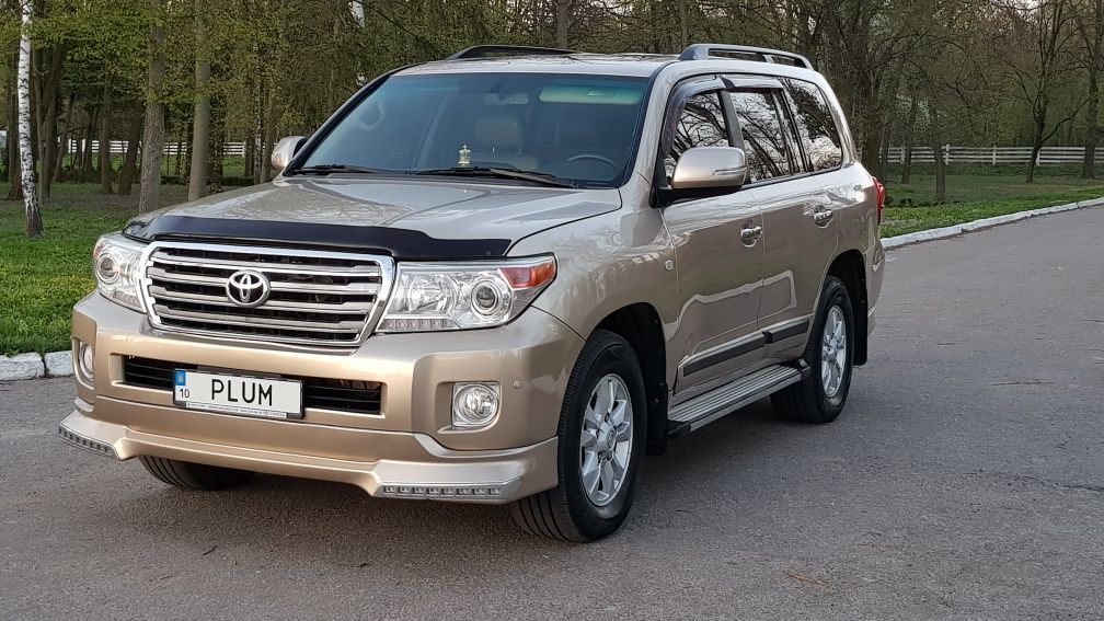 Toyota Land Cruiser 200 2008 рік