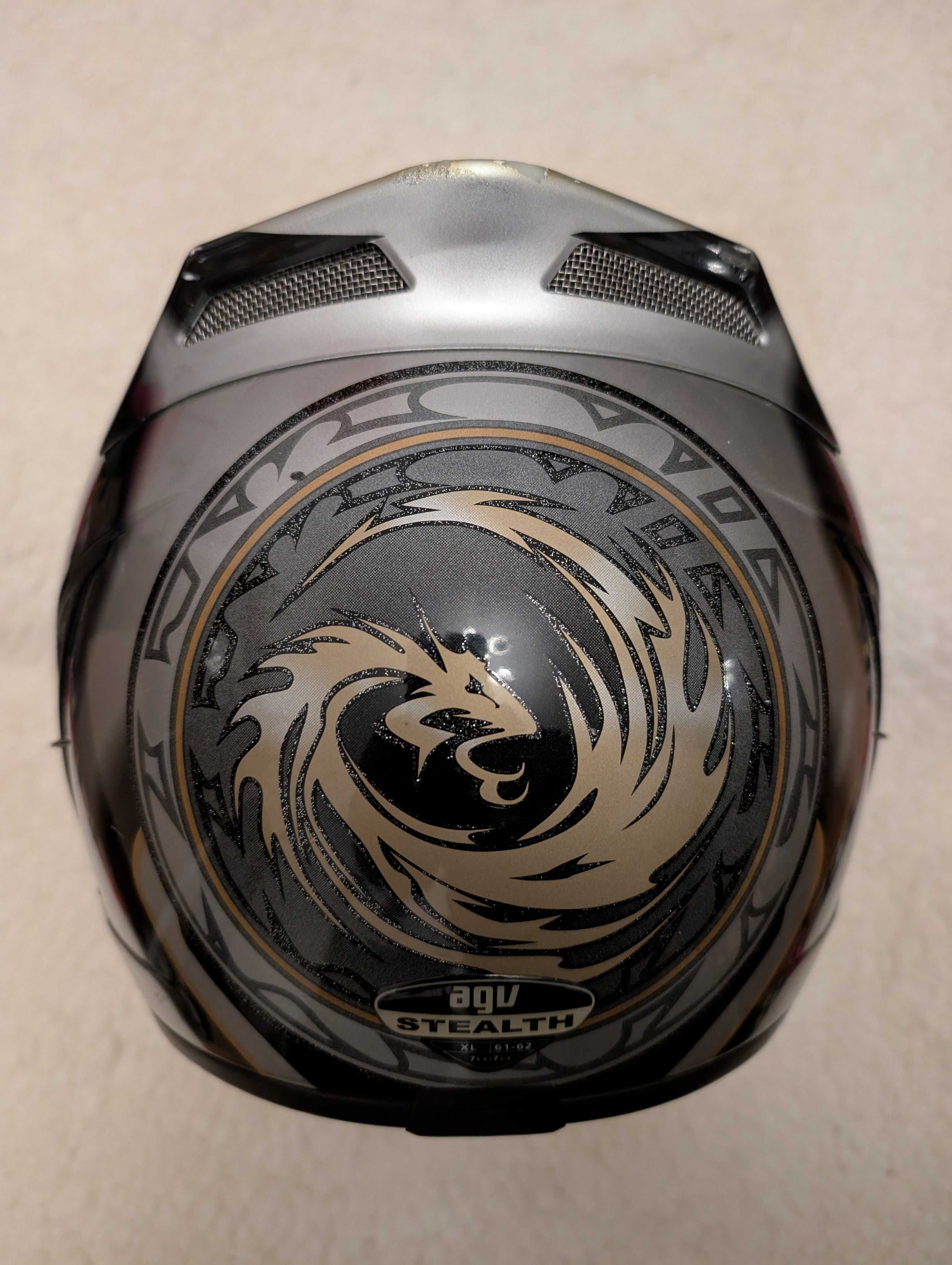 Vendo capacete AGV Stealth em carbono tamanho XL usado