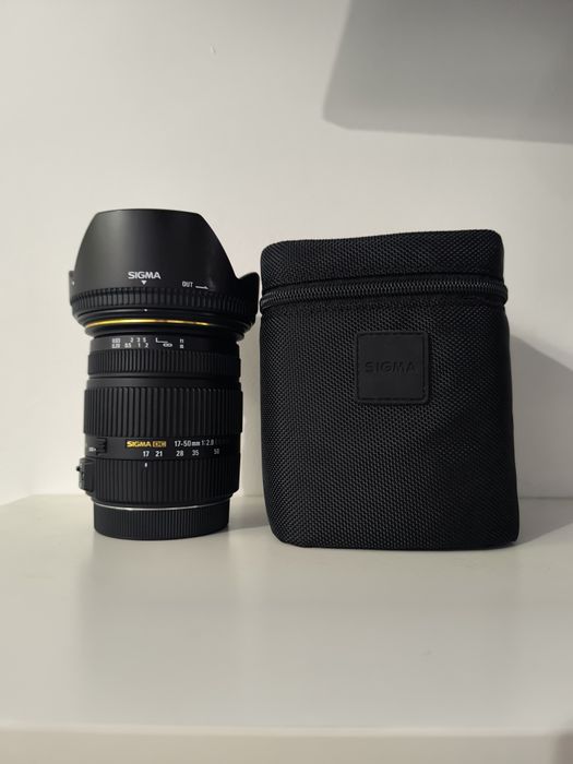 Sigma 17-50mm f/2.8 EX DC HSM