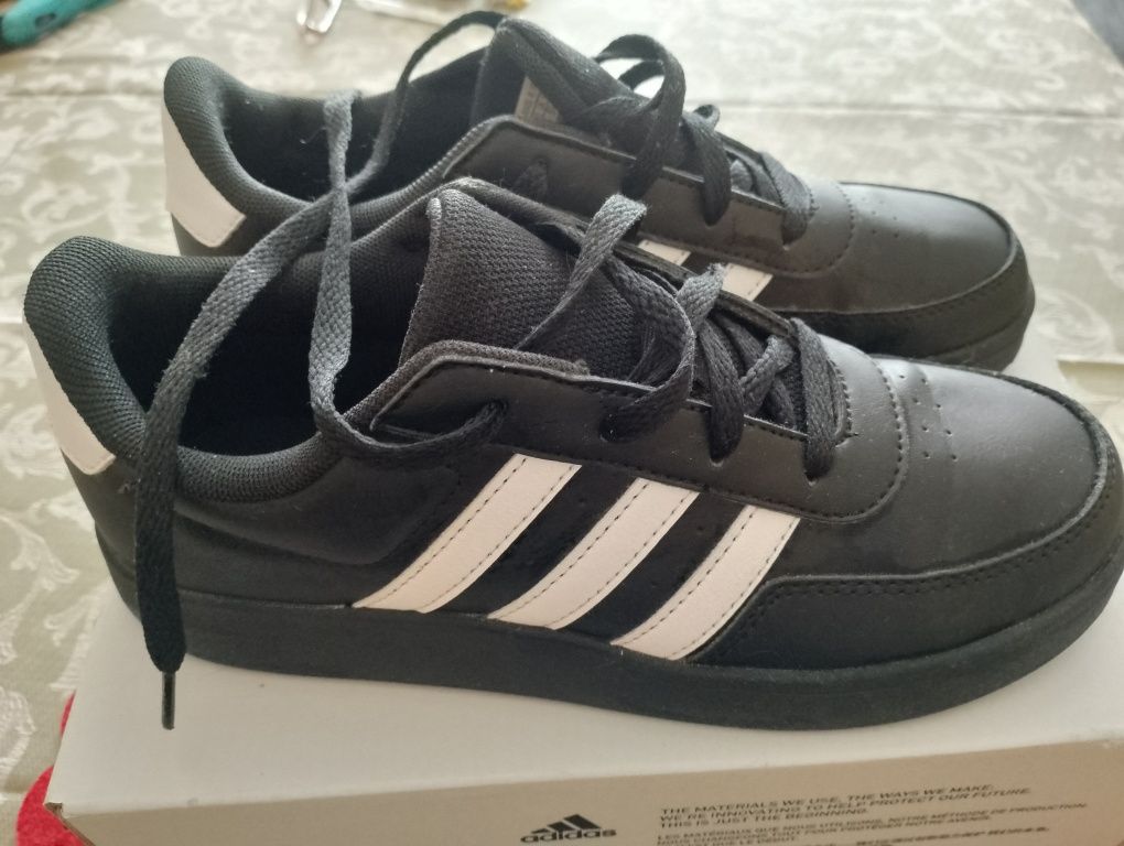 Buty sportowe adidas Nowe r. 38 2/3