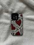 case obudowa iphone 13 pro w serca biało-czerwona