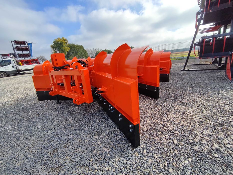 Mocny pług do śniegu do tura tuz strzałka Metal Technik dostawa Gratis