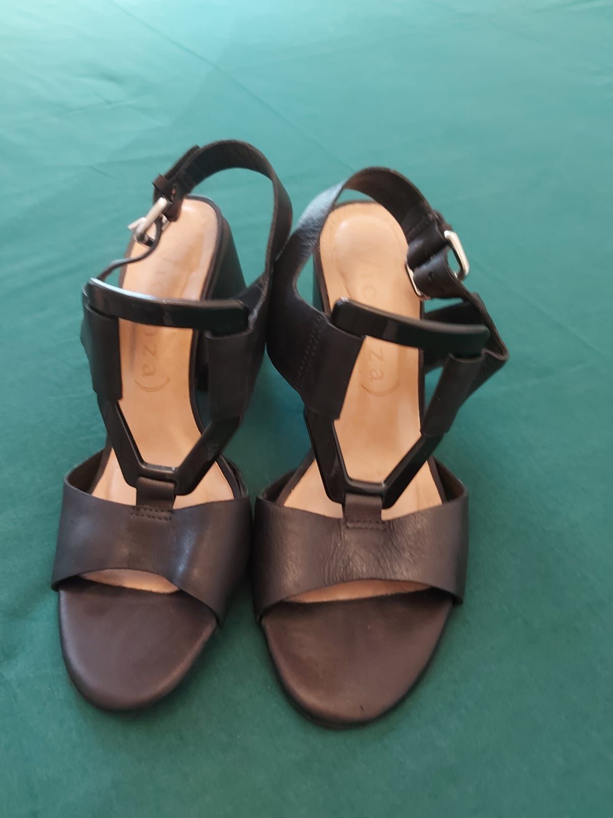 Жіноче взуття (босоніжки, туфлі ) італійська шкіра 37 розмір