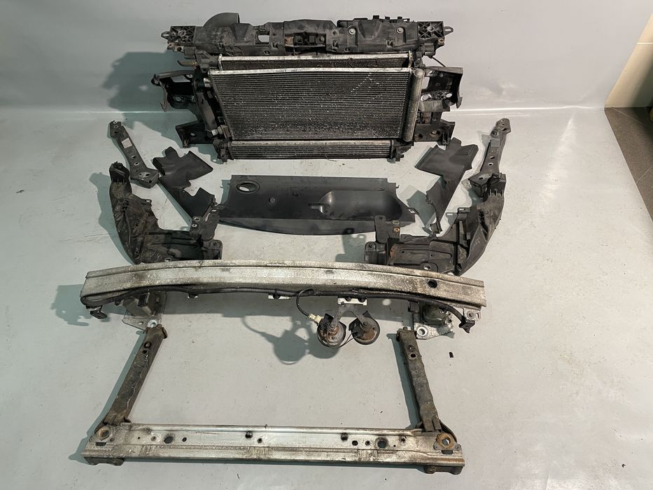 Wzmocnienie czołowe renault megane 3 10rok belka okular pas chłodnice