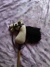 Hobby horse kremowy