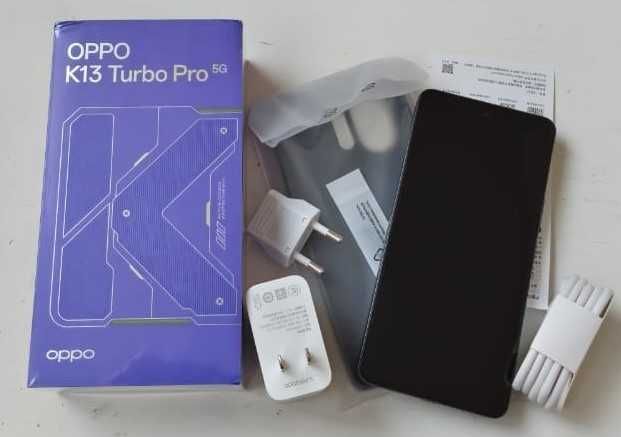 Oppo K13 Turbo Pro 12/256Gb чорного кольору