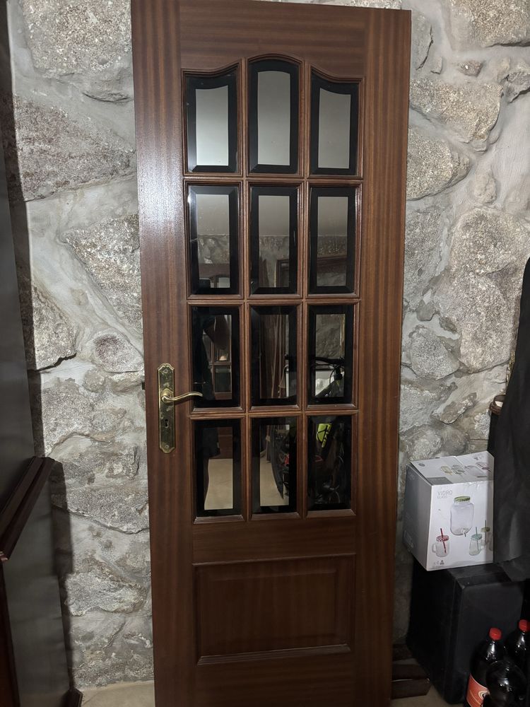 Porta madeira com vidro