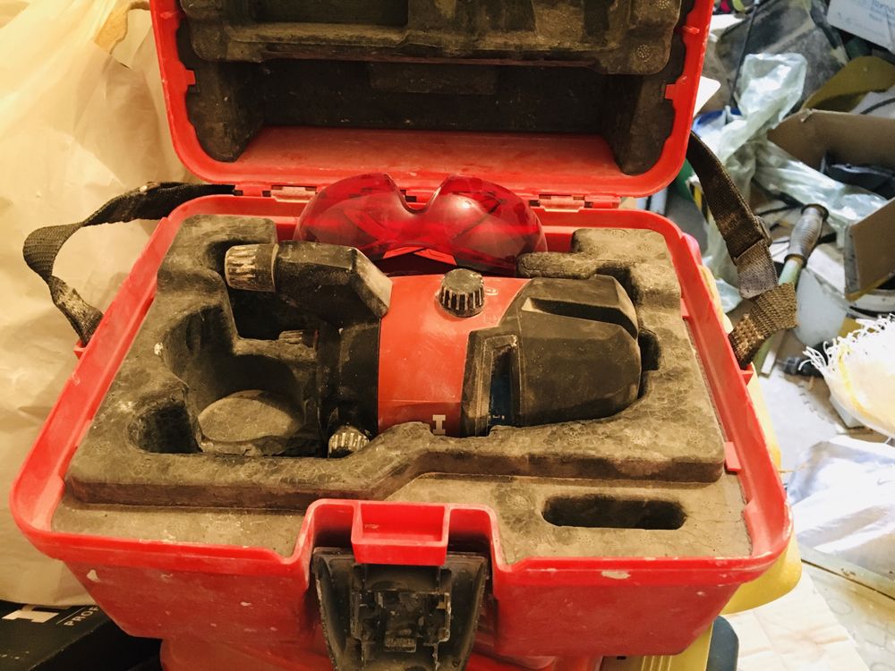 HILTI PM 4-M лазерный нивелир