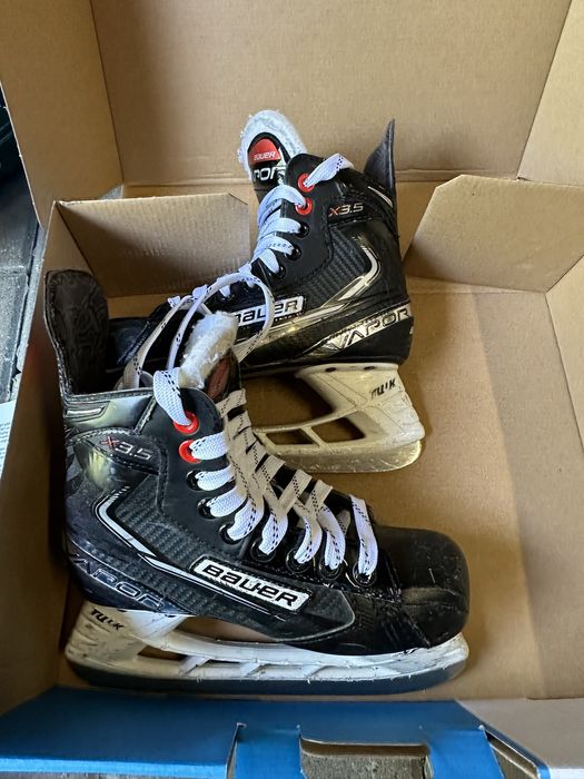 Łyżwy hokejowe Bauer Vapor X3.5 rozmiar 2.5