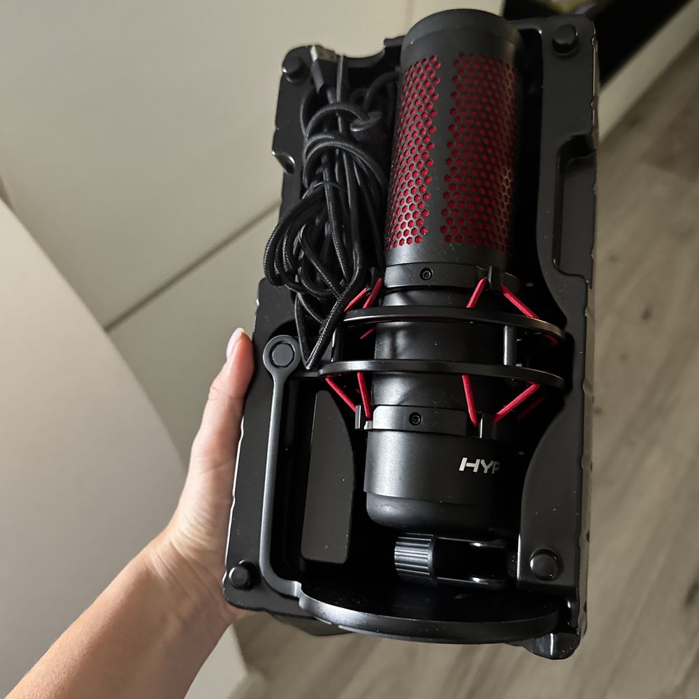 Микрофон HyperX QuadCast