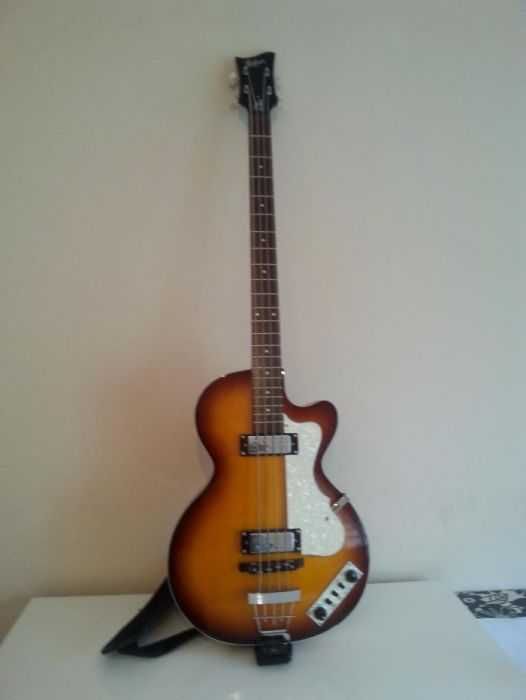 Höfner bass niemiecka gitara basowa hollow body bardzo lekka