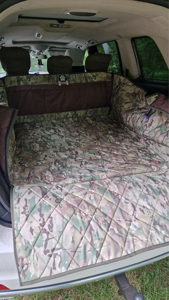 Автогамак в багажник для собак. Індивідуальний пошив.