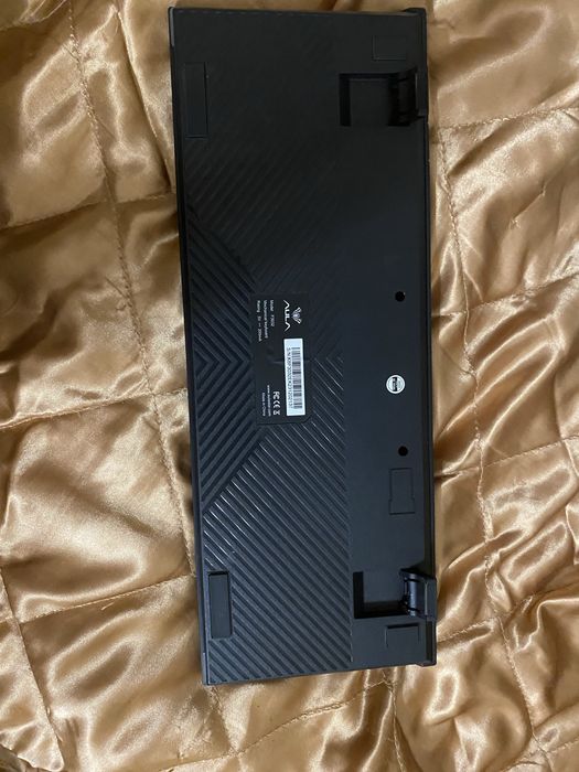 Продам Aula f30032