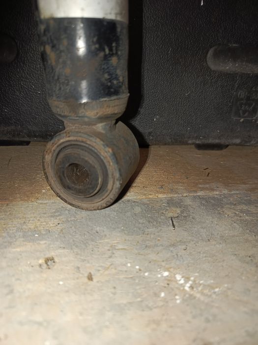 Амортизатори honda CR-V 4