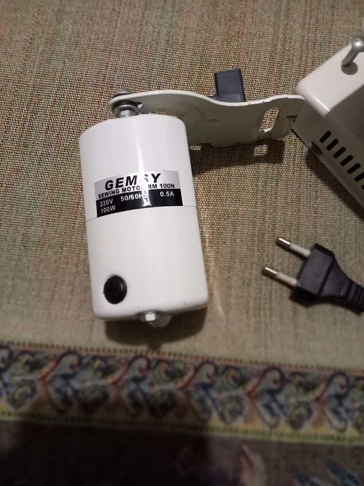 Электропривод для швейной машины.