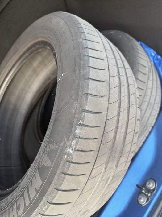 2 Pneus Michelin 205/55 R16 usados em bom estado