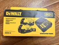 Комплект батарей Dewalt DCB 205-2C
