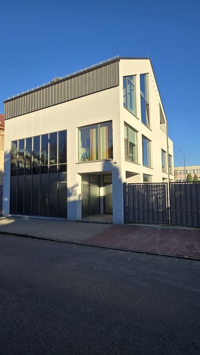 Lokal 105m2 ul.Nowy Świat